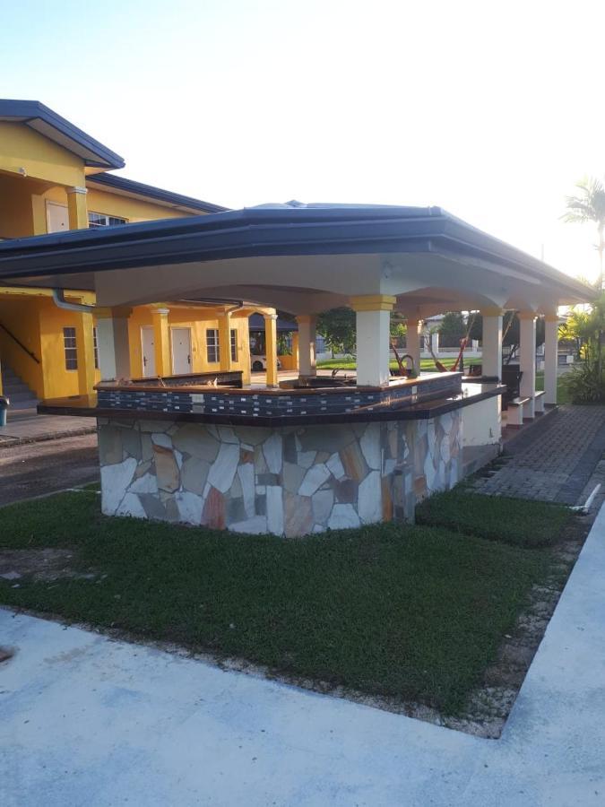 Piarco Village Suites المظهر الخارجي الصورة