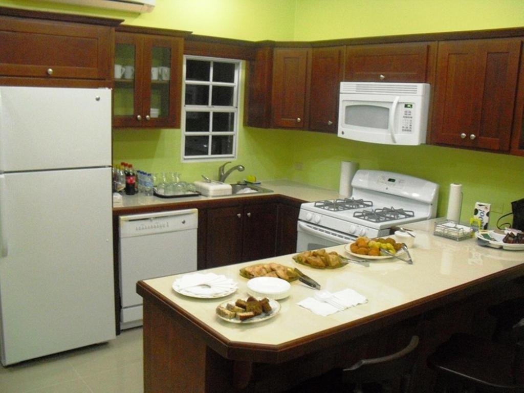 Piarco Village Suites المظهر الخارجي الصورة