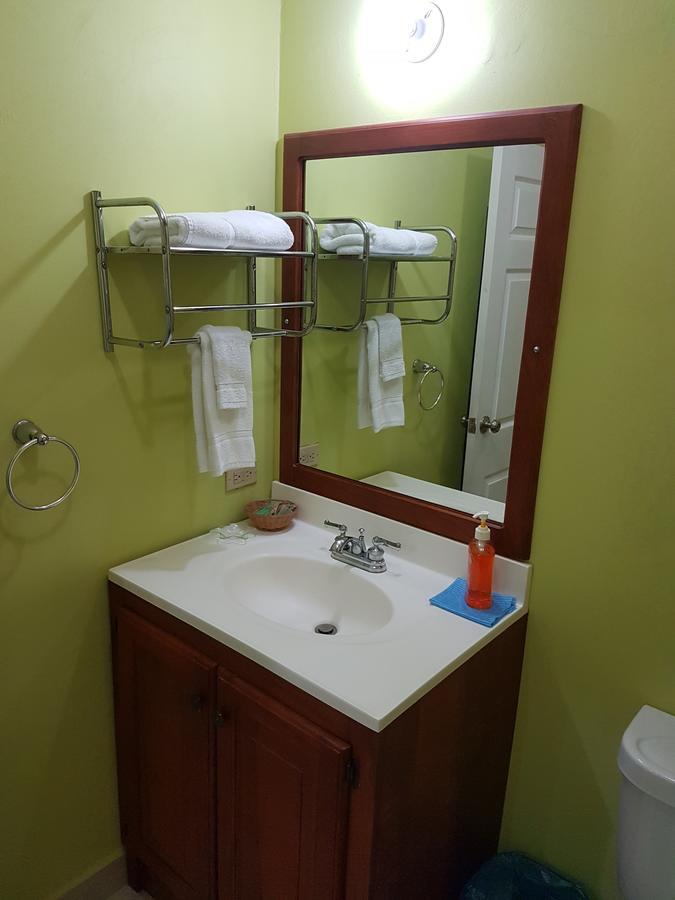 Piarco Village Suites المظهر الخارجي الصورة